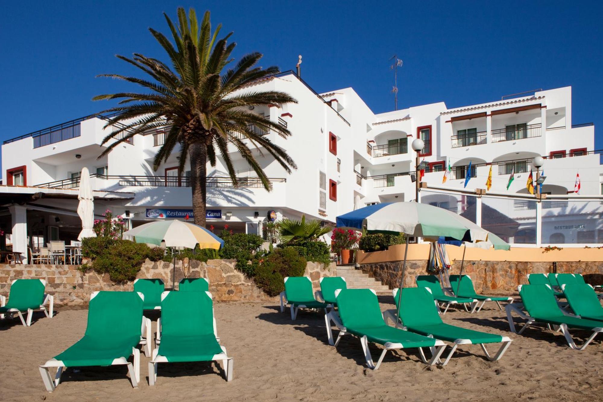 Apartamentos Playa Es Cana Kültér fotó