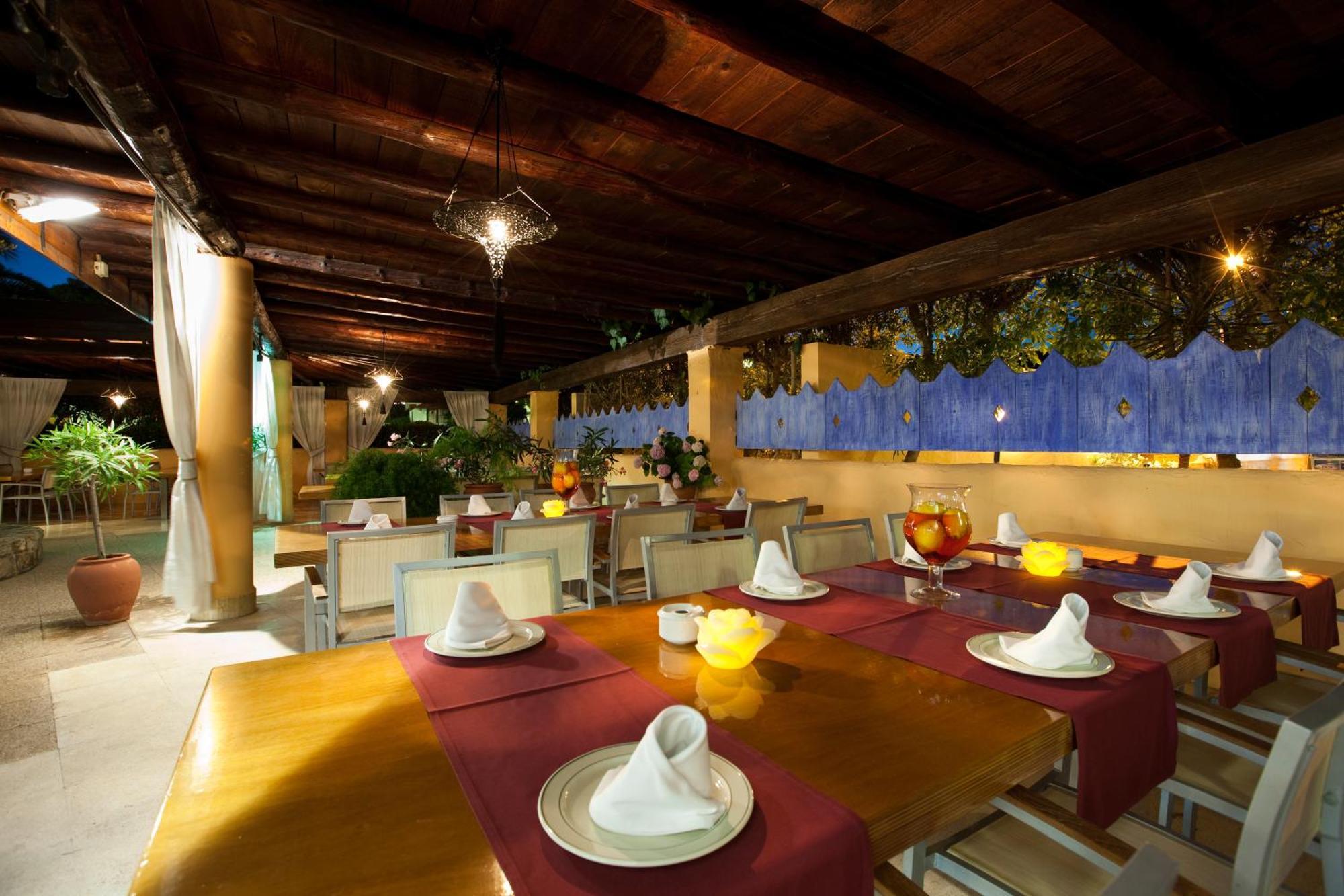 Apartamentos Playa Es Cana Kültér fotó